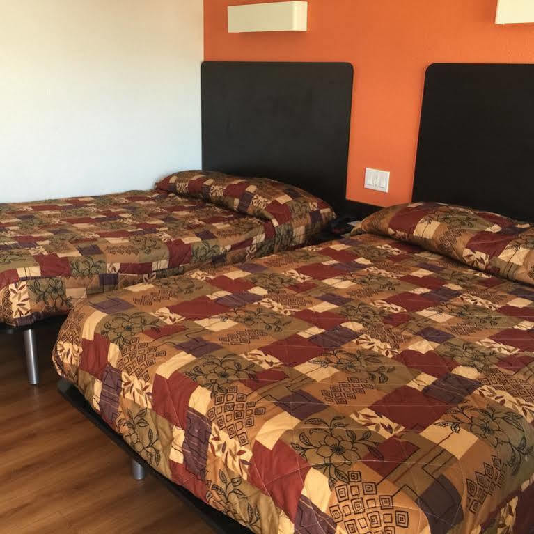 Motel 6 Bakersfield Extérieur photo