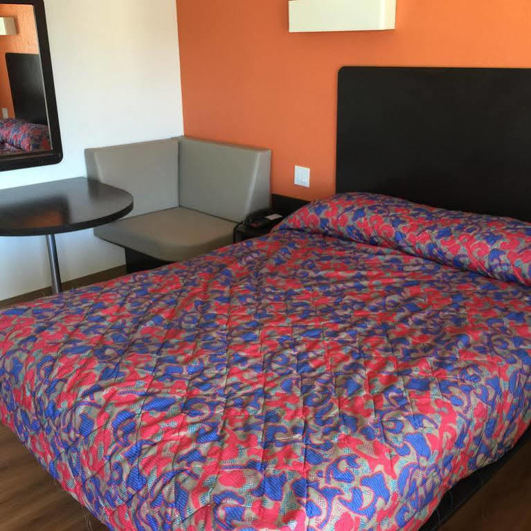 Motel 6 Bakersfield Extérieur photo