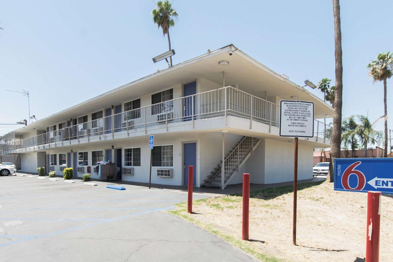 Motel 6 Bakersfield Extérieur photo